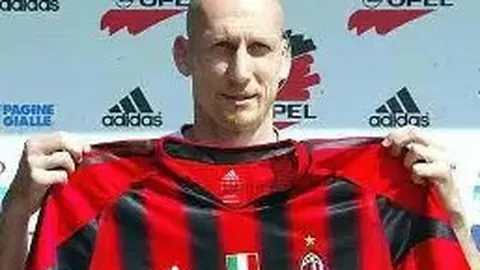 长三角青少年羽毛球赛扣杀如雨，高潮不断展现精彩